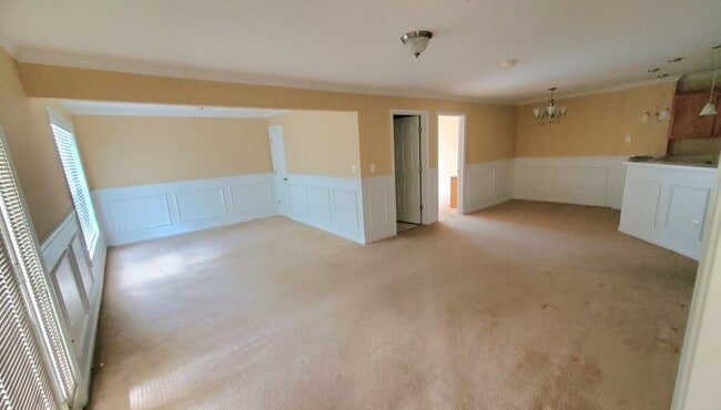 Building Photo - 18707 Sparkling Water Dr