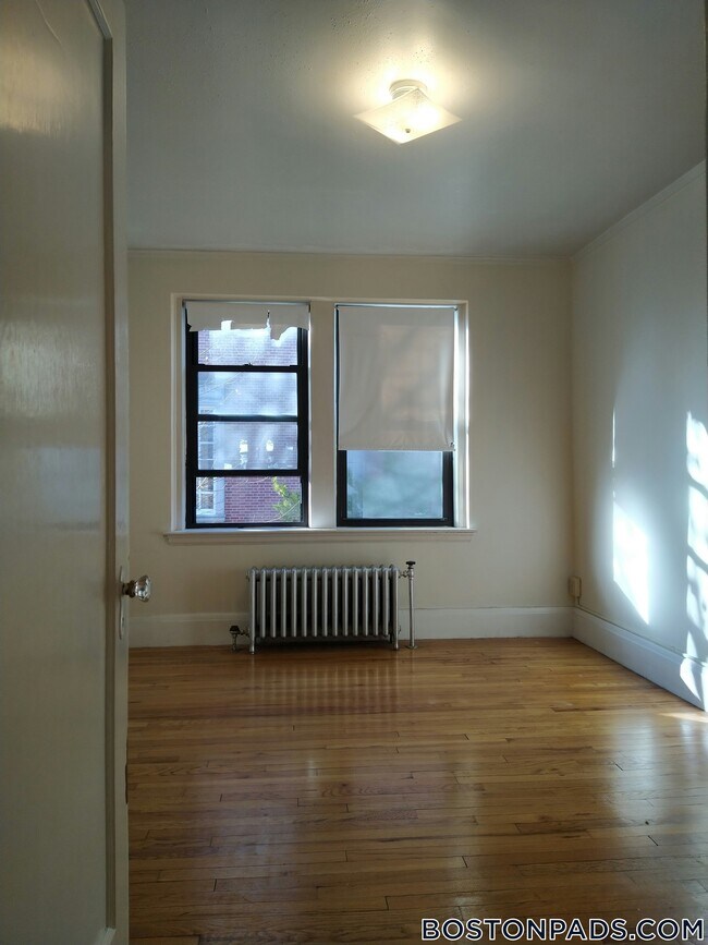 Foto del edificio - 349 Pleasant St