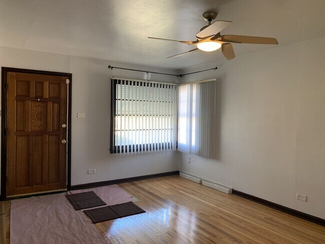 Foto del edificio - 3 Bedroom 2 Bath Single Family Home
