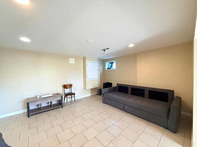 Photo - 8714 Edmonston Rd Apartment