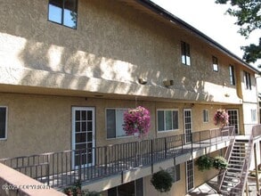 Building Photo - 524 Eyak Dr