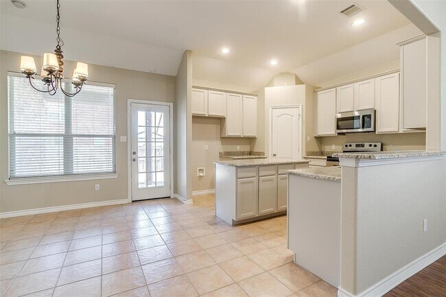 Building Photo - 4244 Summersweet Ln