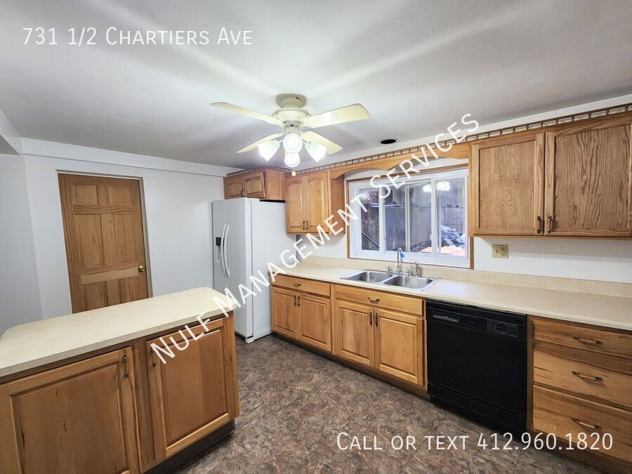 731 1/2 Chartiers Ave- - 731 1/2 Chartiers Ave-