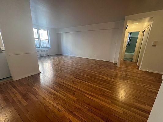 Foto del edificio - 1 bedroom in BRONX NY 10467