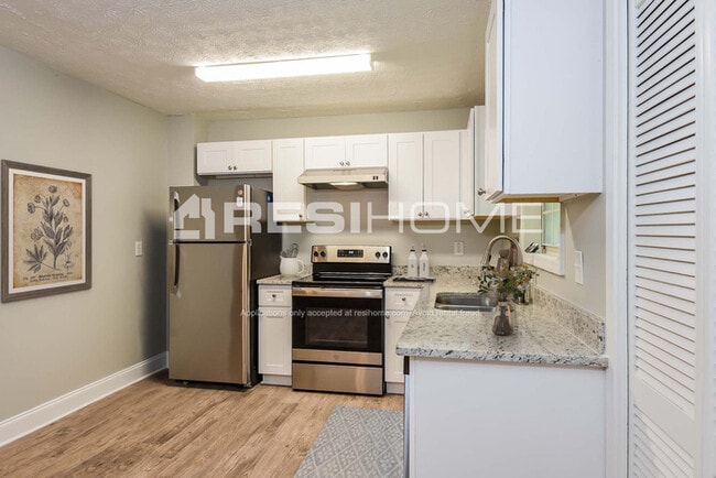 Photo - 982 Millwood Dr SW (Marietta, GA) House