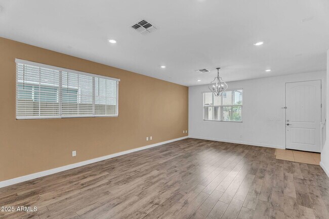 Foto del edificio - 1159 E Sabino Dr