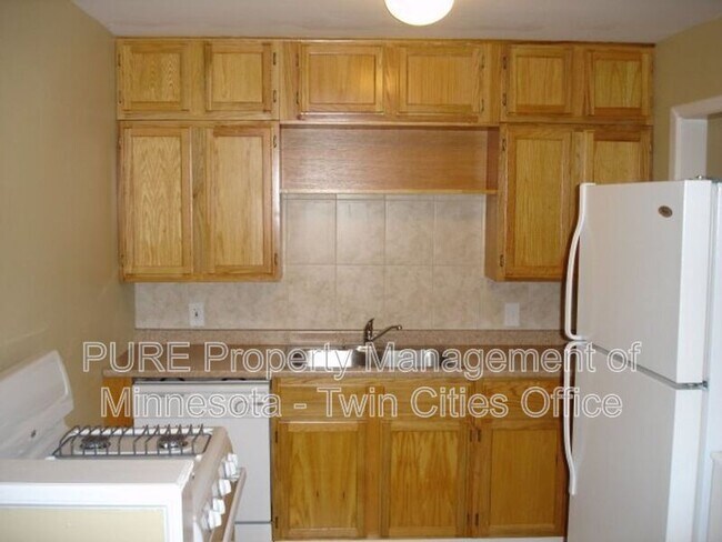 Foto del edificio - 2930 Texas Ave S