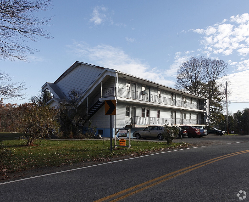766 Mountain Ave, Cairo, NY 12413 Apartments in Cairo, NY