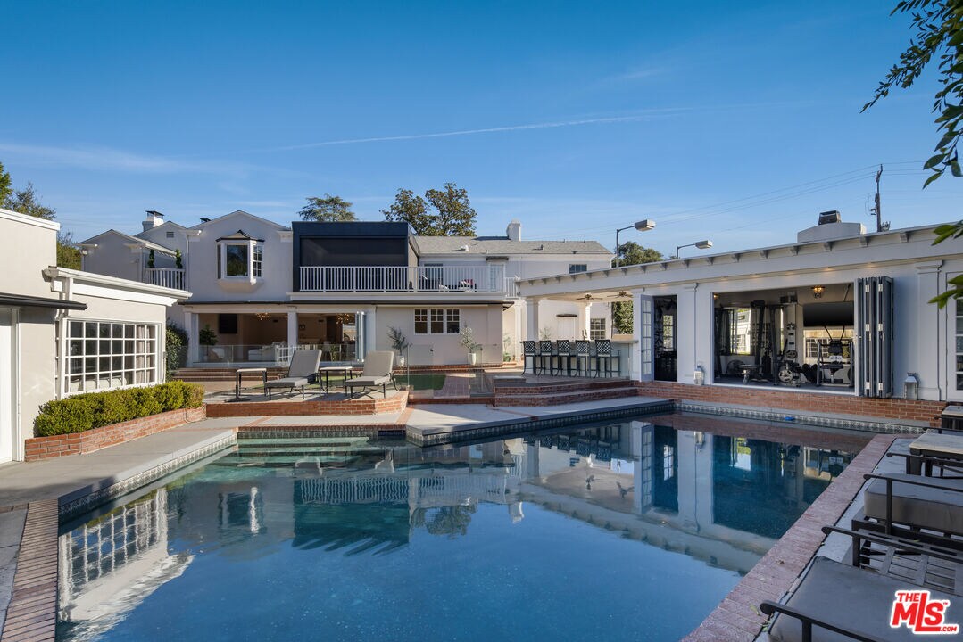 Foto principal - 17503 Rancho St