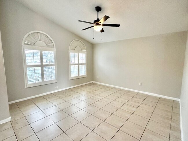 Building Photo - Lake Mary - 3 Bedroom, 2 Bathroom – $1,995.00