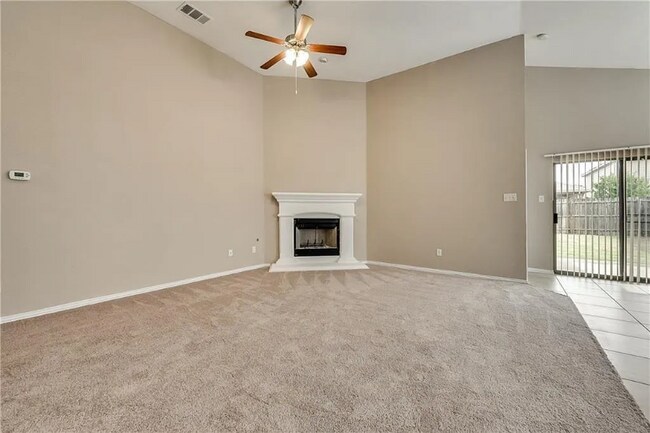 Foto del edificio - 2716 Twinflower Dr