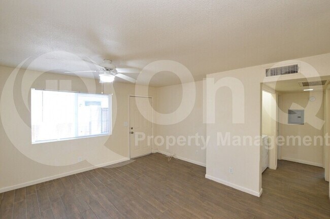 Foto del edificio - 2719 E Tierra Buena Ln