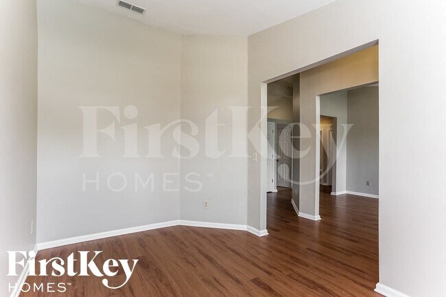 Building Photo - 4636 Forest Glen Ct