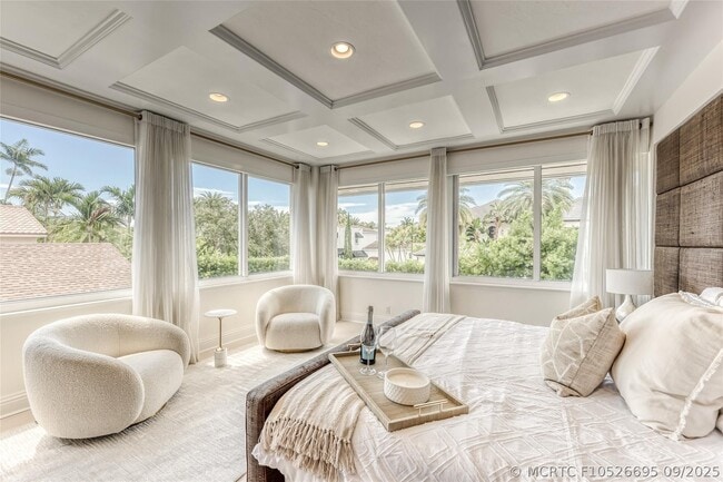 Building Photo - 524 Poinciana Dr