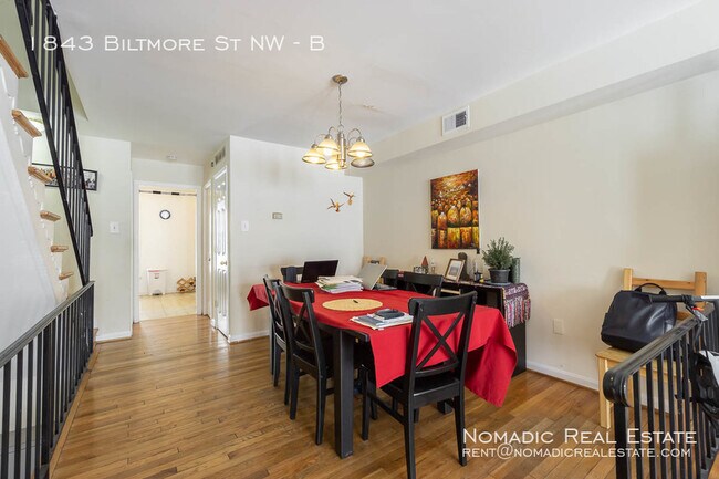 Foto del edificio - 1843 Biltmore St NW