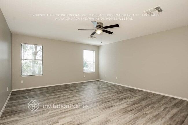 Building Photo - 8806 N 67th Ln