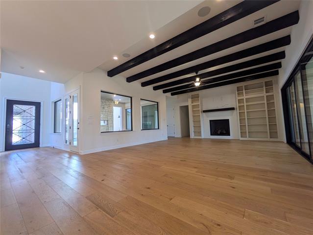 Foto del edificio - 913 Jamestown Ln