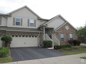 Building Photo - 2625 Christie Dr