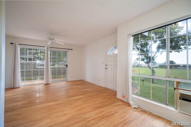 Foto del edificio - 94-1390 Kulewa Lp 42D