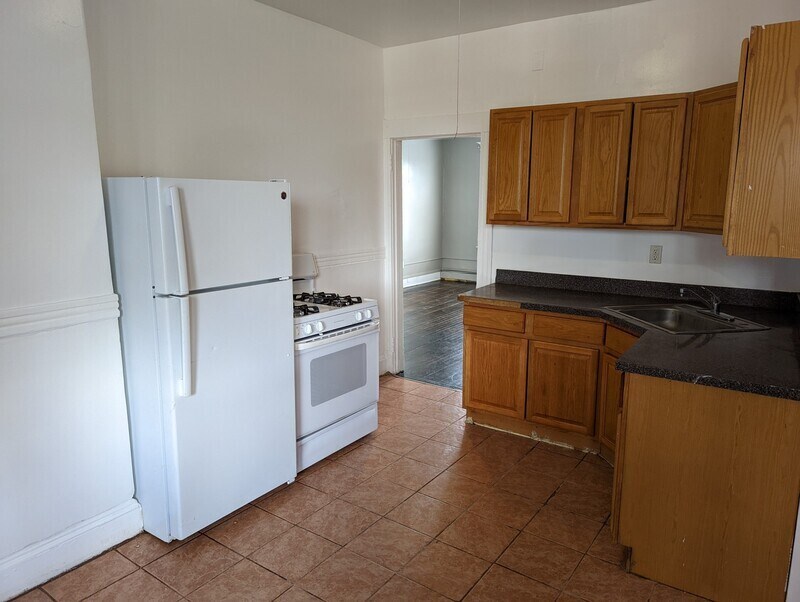 Foto principal - 605 Wethersfield Ave