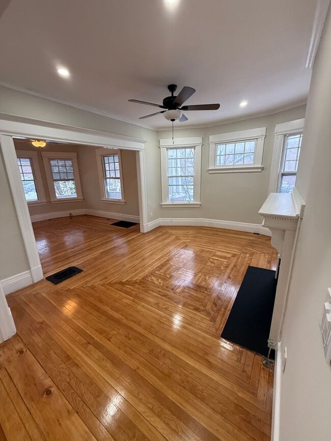 Foto del edificio - 82-84-84 Oxford St