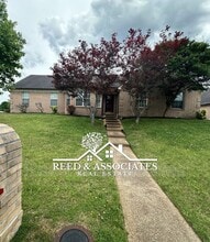 Building Photo - 3062 Valley Green Ln