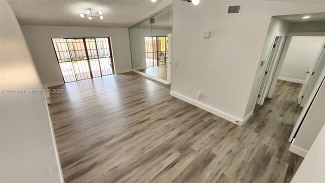 Foto del edificio - 5046 SW 145th Ave