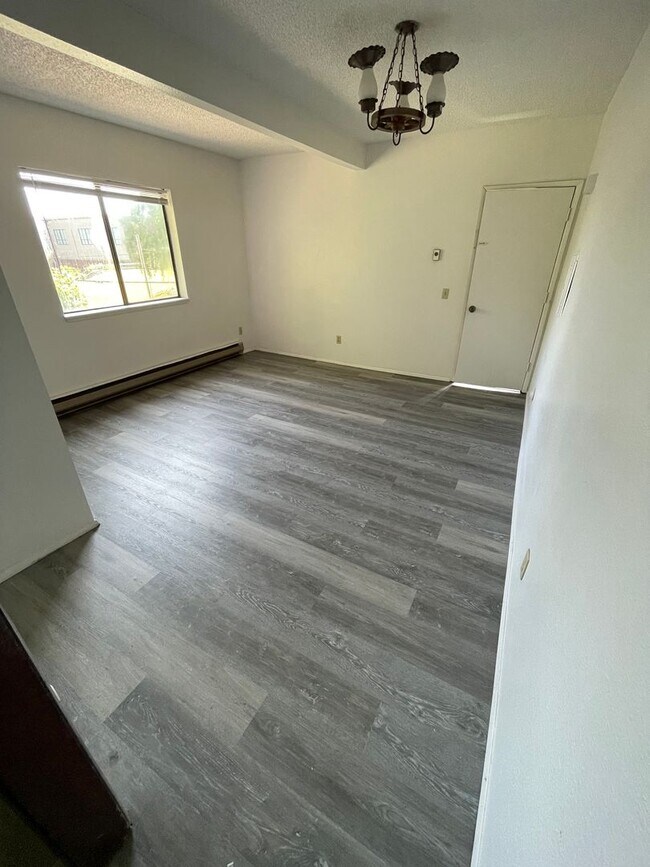 Building Photo - 514 F