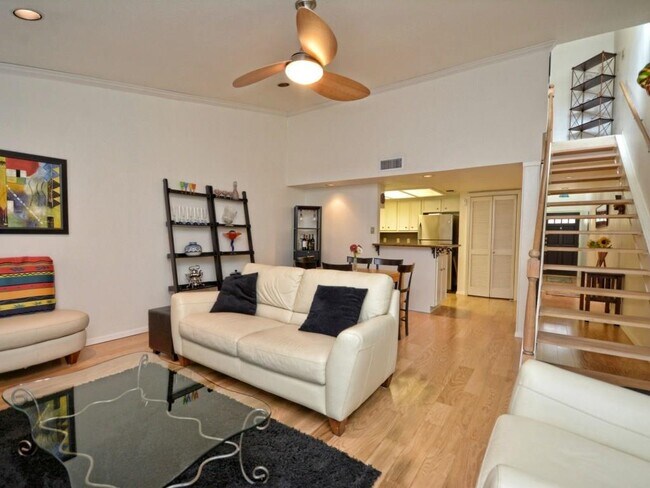 Building Photo - 3601 Lawton Ave