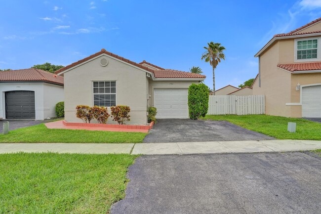 Building Photo - 17866 SW 10th Ln