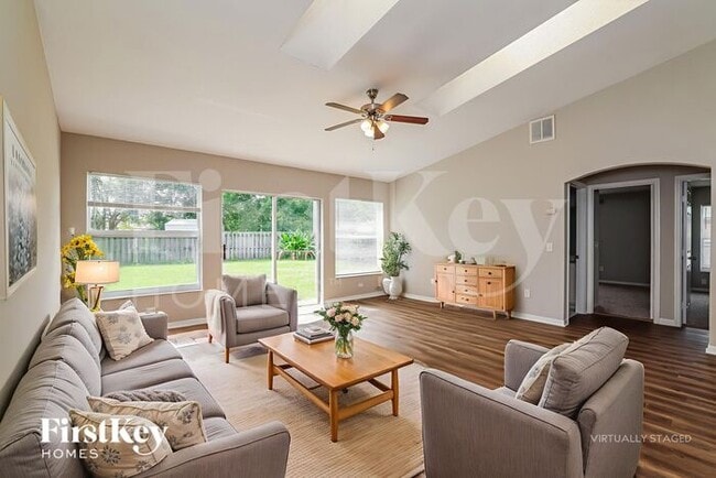 Foto del edificio - 422 SW Cherryhill Rd