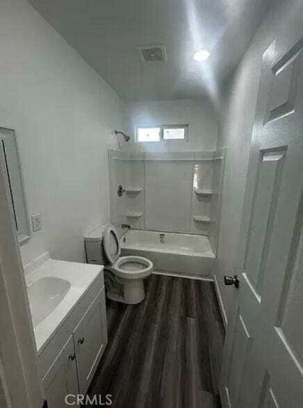 Photo - 648 E Cerritos St House