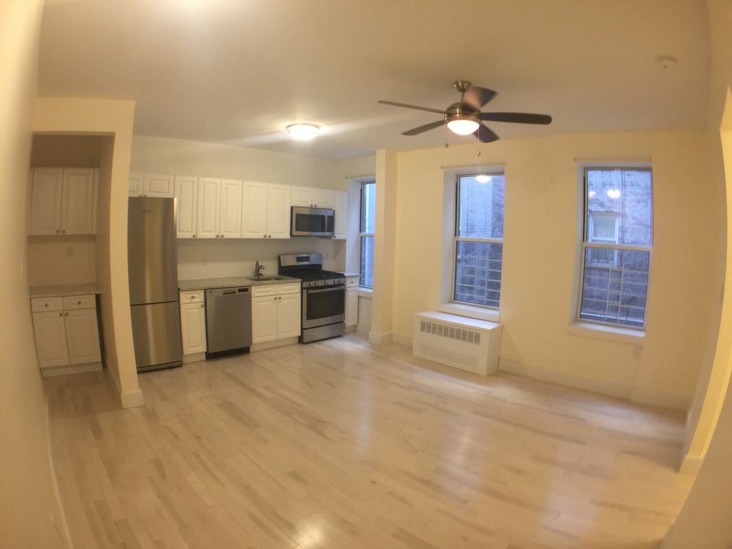 Foto principal - 155 E 19th St