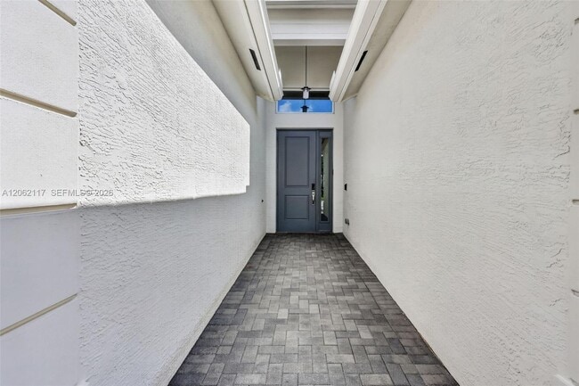 Building Photo - 11996 SW Seahorse Springs Terrace