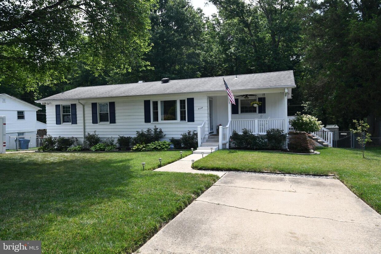 Primary Photo - 8125 Kidd St