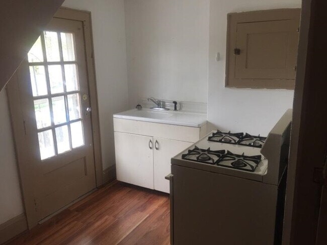 Foto del edificio - 1536 Cedar St