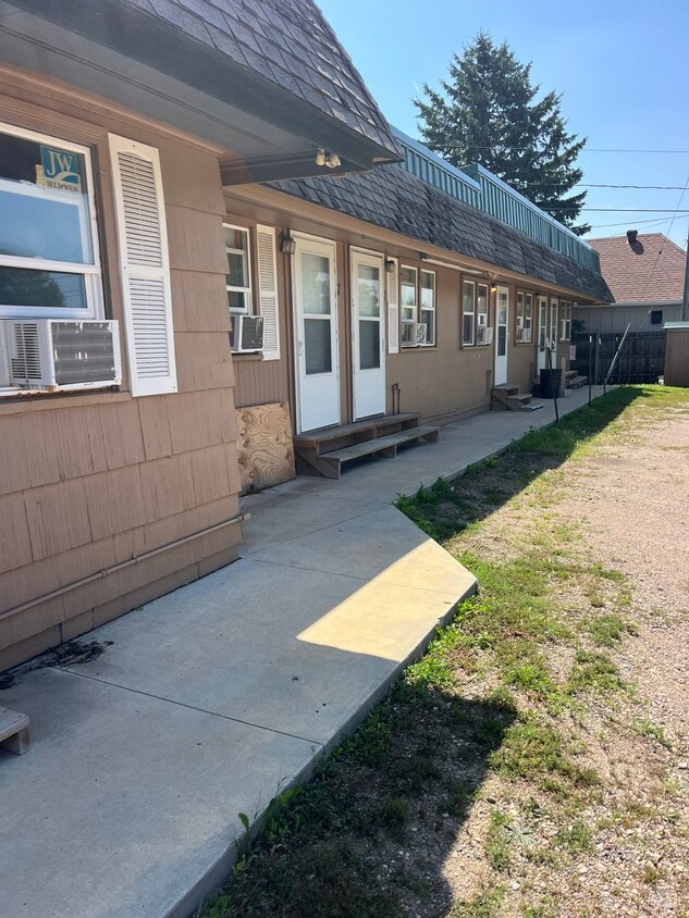 Primary Photo - Applewood Apartments