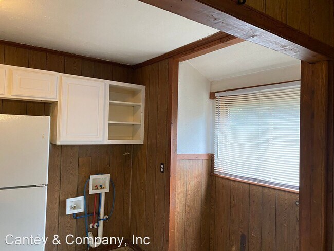 Building Photo - 2 br, 1 bath House - 7007 Sprott St