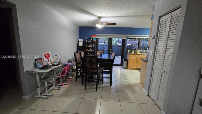 Building Photo - 4737 SW 135th Pl