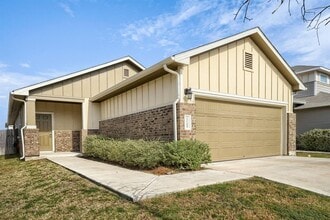 Building Photo - 12104 Tolson Dr
