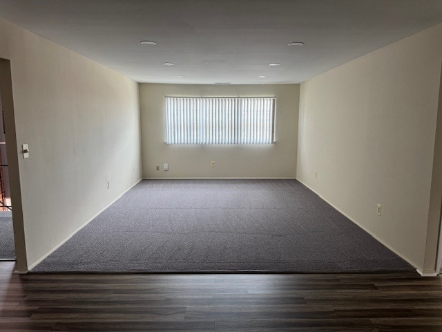 Building Photo - Pickwick Apartments