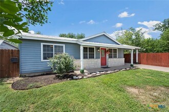 Building Photo - 128 Riverview Rd