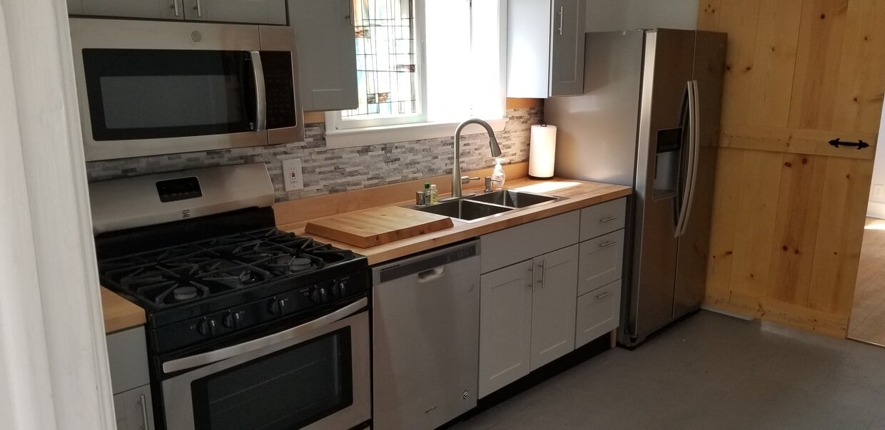 1st Floor - 2471 N Newhall Ln