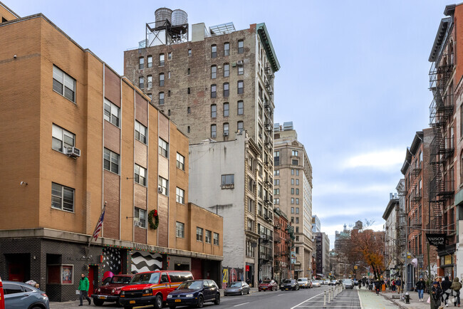 Building Photo - 237 Lafayette St