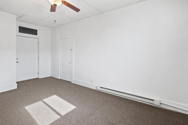 Foto del edificio - 235 N Sibley Ave