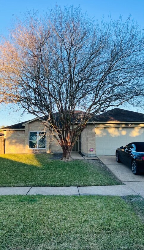 Primary Photo - 7043 River Bluff Dr