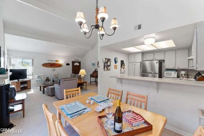Building Photo - 3 br, 2 bath Condo - 4939 Nautilus St A Un...