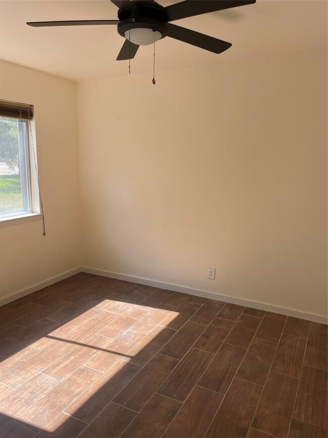 Foto del edificio - 12119 Robin Ridge Ln