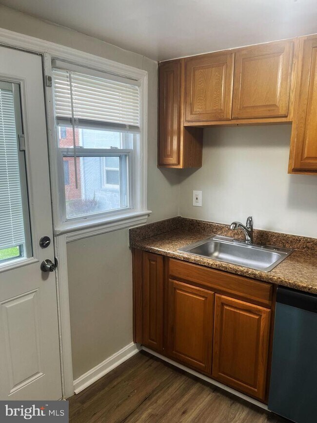 2580 Iverson St, Hillcrest Heights, MD 20748 Townhome Rentals in Hillcrest Heights MD