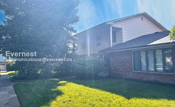 Building Photo - 2608 Leisure Dr